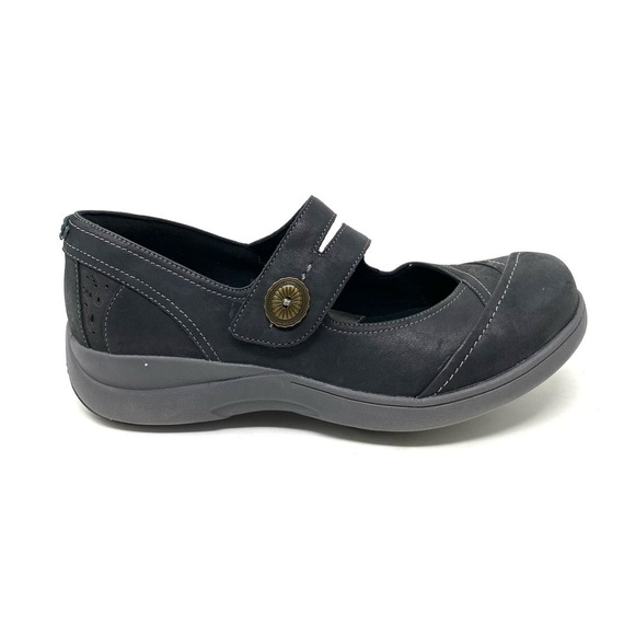 Aravon Women's Revshow Mary Jane Black Flats AAU01BK WIDE - Picture 1 of 6